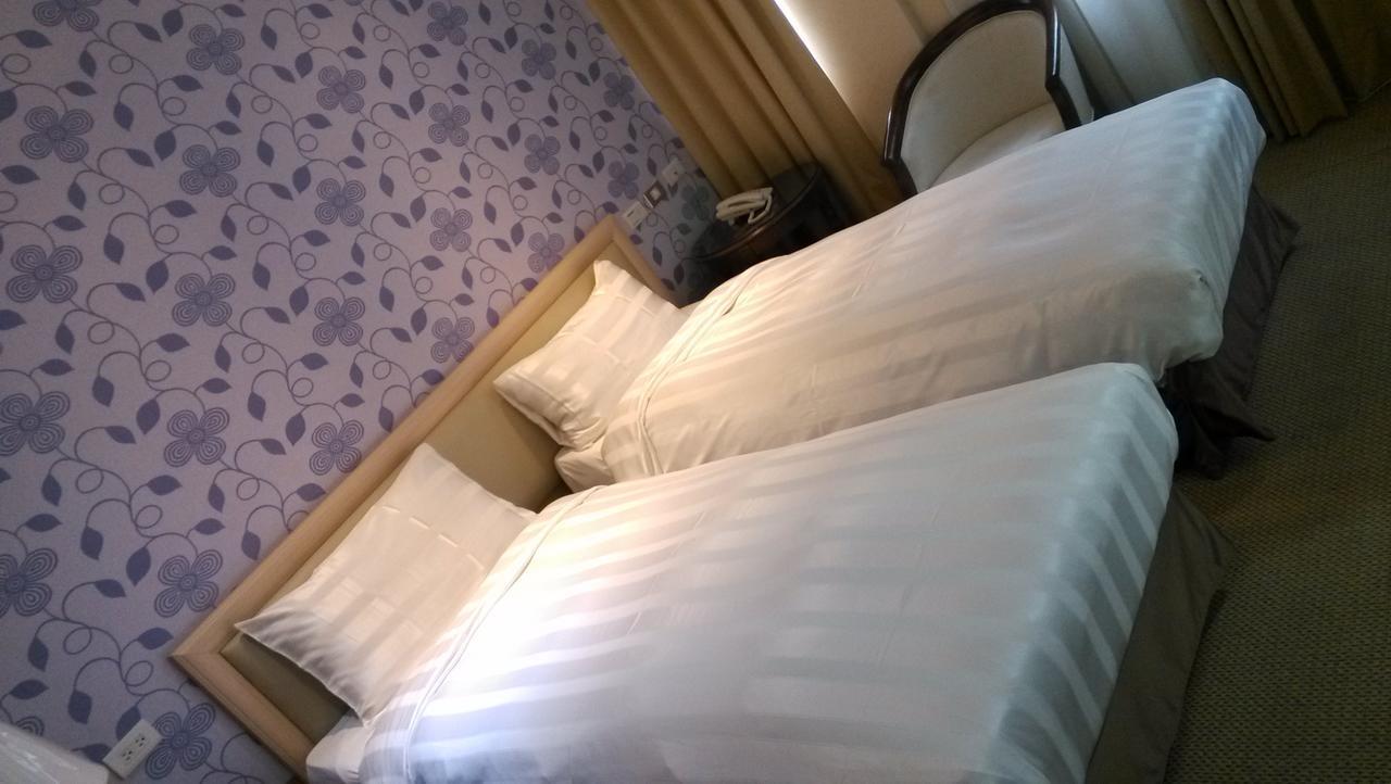 A Casa Hotel Taoyuan Esterno foto