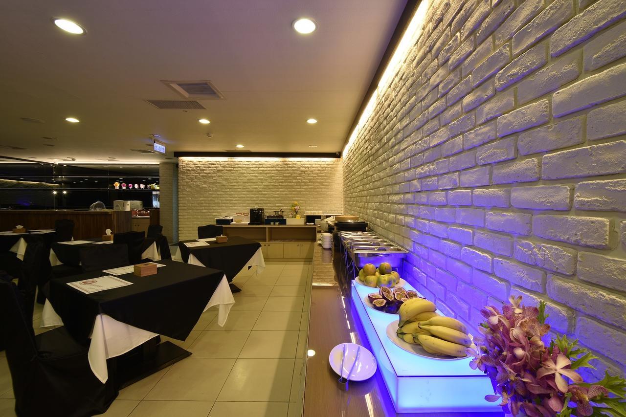 A Casa Hotel Taoyuan Esterno foto