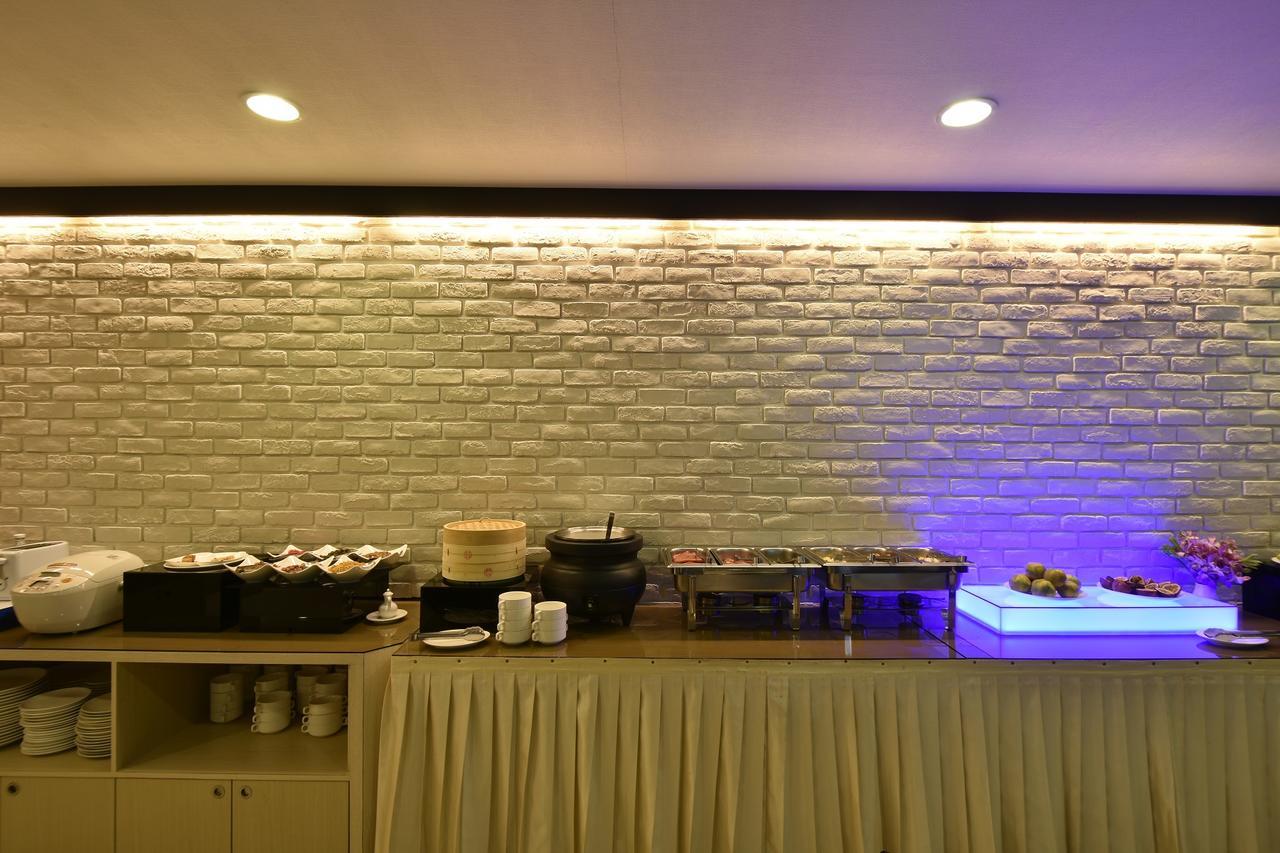 A Casa Hotel Taoyuan Esterno foto